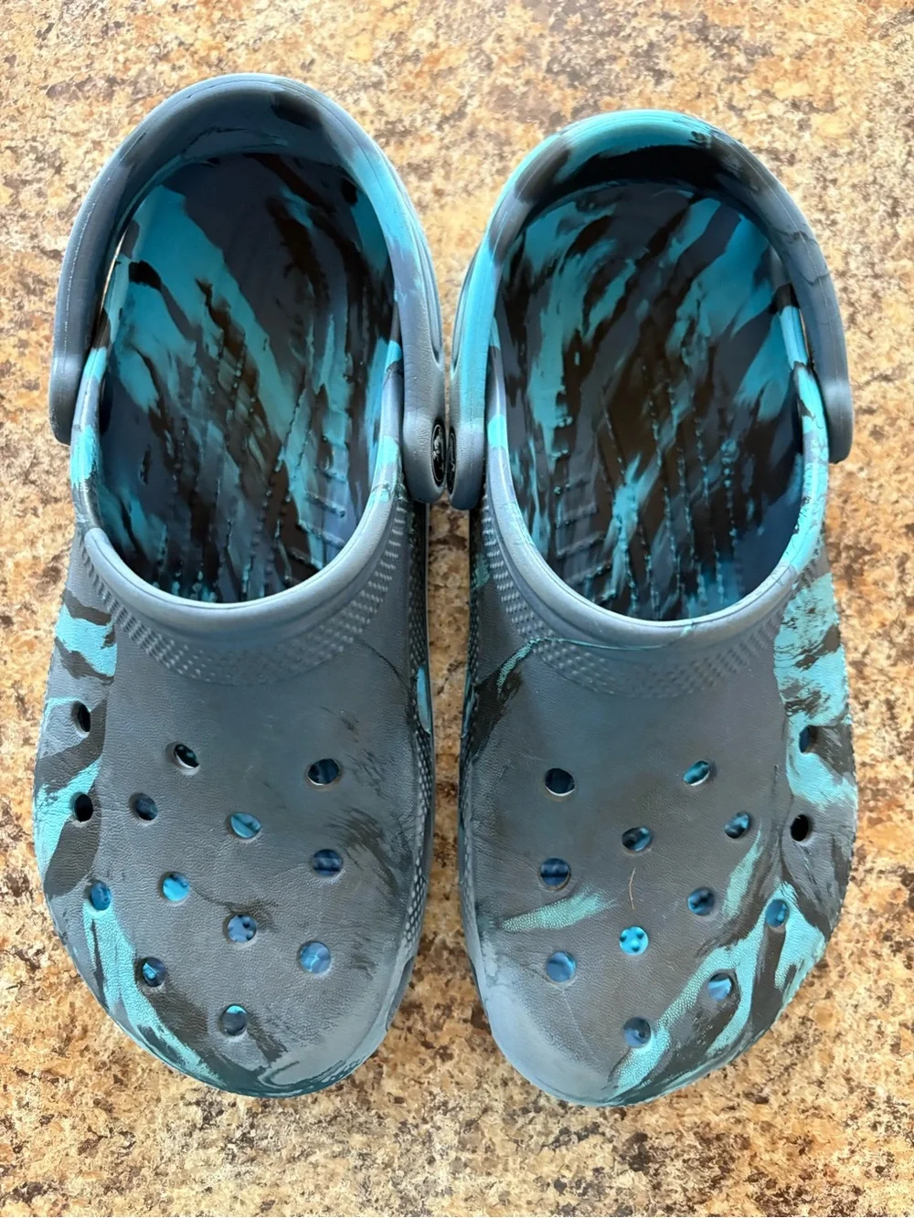 CROCS blue size